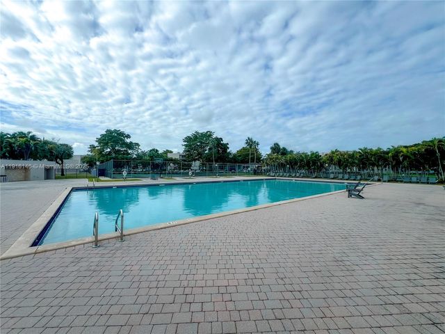 8600 SW 133rd Ave Rd 401, Miami, FL 33183