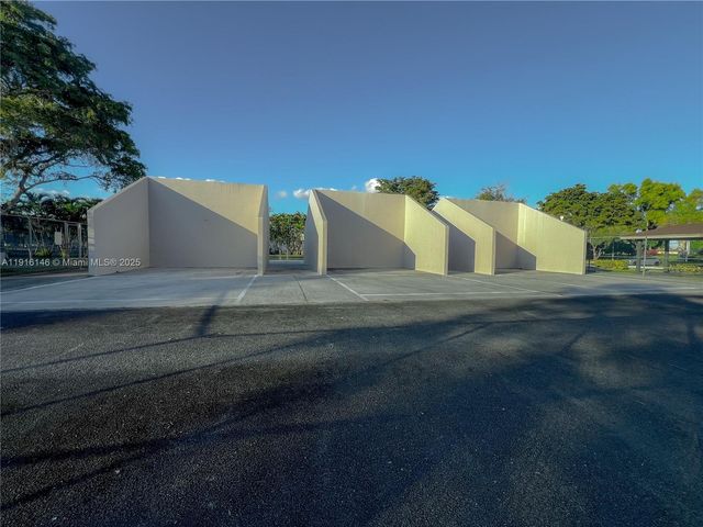 8600 SW 133rd Ave Rd 401, Miami, FL 33183