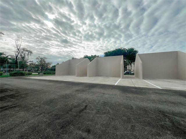 8600 SW 133rd Ave Rd 401, Miami, FL 33183