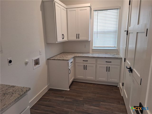 120 Strada Luca, Florence, TX 76527