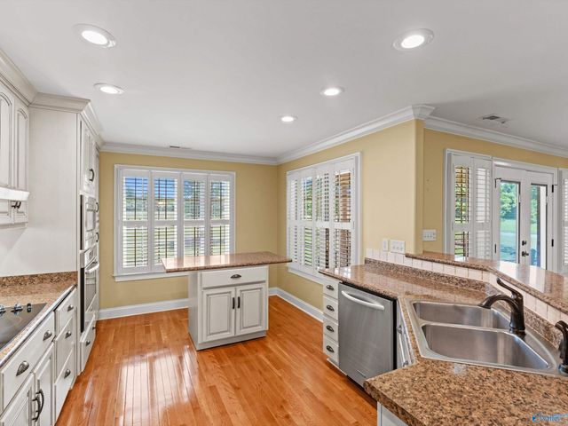 15616 Wright Road, Athens, AL 35611