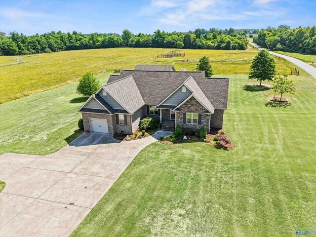 15616 Wright Road, Athens, AL 35611