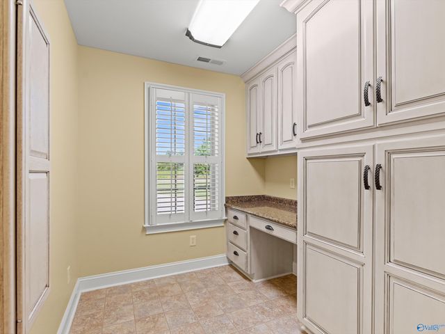 15616 Wright Road, Athens, AL 35611