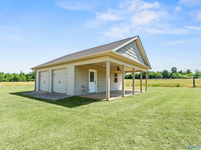 15616 Wright Road, Athens, AL 35611