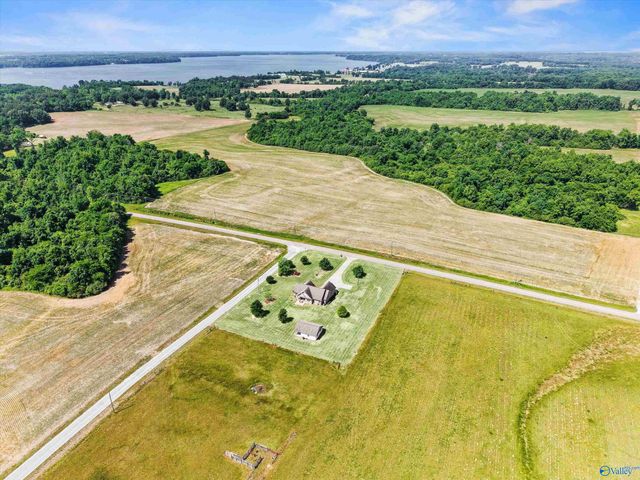 15616 Wright Road, Athens, AL 35611