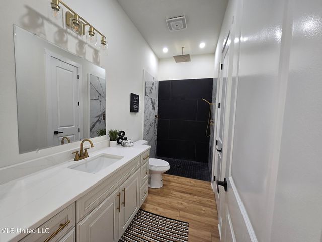 32 Forest Bluff Drive, Carriere, MS 39426