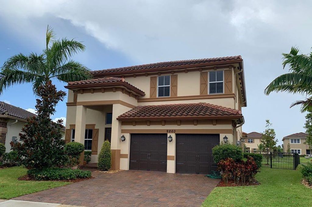 9860 Blue Isle Bay, Parkland, FL 33076