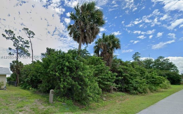 549 Ridgewood Street, Port Charlotte, FL 33952