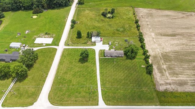 4084 E HIGHWAY 24, Moberly, MO 65270