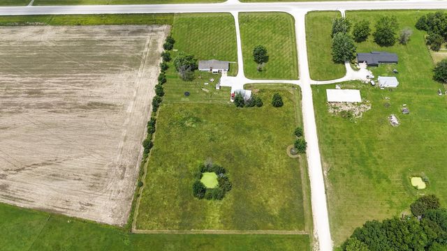 4084 E HIGHWAY 24, Moberly, MO 65270