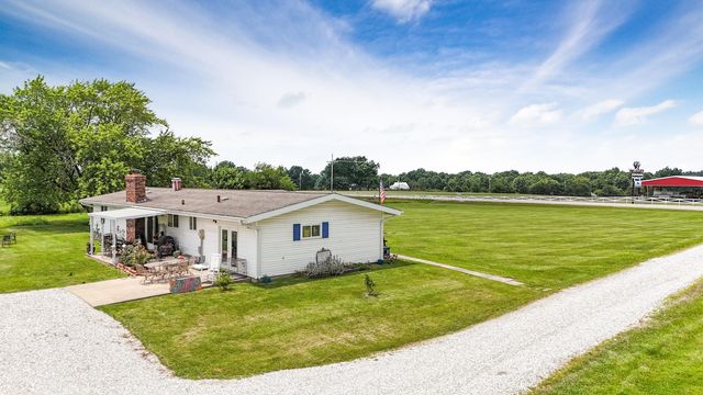 4084 E HIGHWAY 24, Moberly, MO 65270