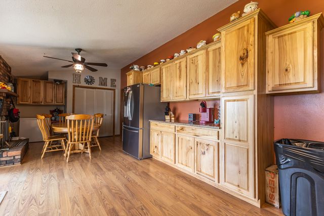 4084 E HIGHWAY 24, Moberly, MO 65270