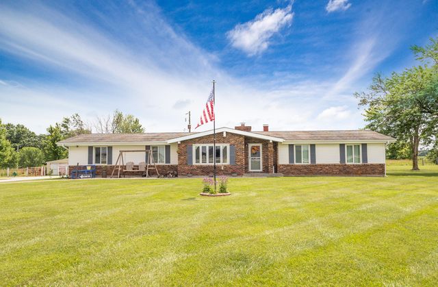 4084 E HIGHWAY 24, Moberly, MO 65270