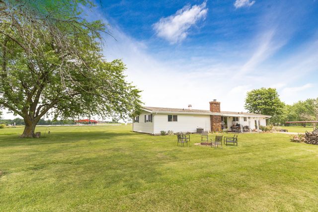 4084 E HIGHWAY 24, Moberly, MO 65270