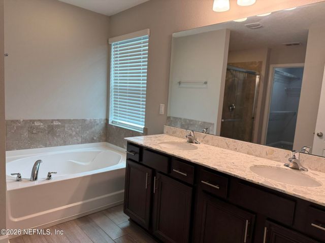 7713 ISLAND FOX Road, Jacksonville, FL 32222