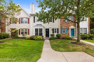 4 Sun Beau Court, Tinton Falls, NJ 07724
