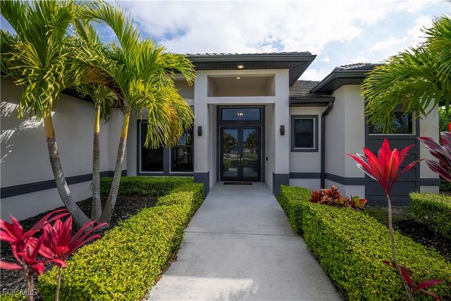 1416 SW 4th LN, Cape Coral, FL 33991