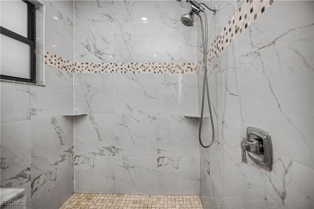 1416 SW 4th LN, Cape Coral, FL 33991