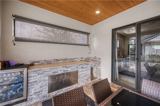 1416 SW 4th LN, Cape Coral, FL 33991