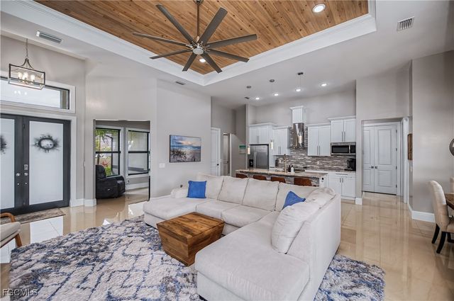 1416 SW 4th LN, Cape Coral, FL 33991