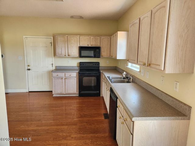 5702 Whichard Road, Stokes, NC 27884