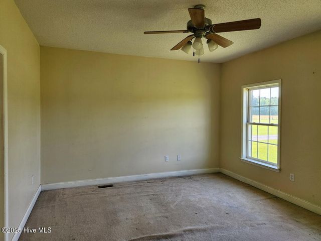 5702 Whichard Road, Stokes, NC 27884