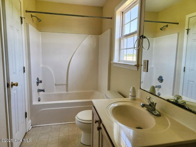 5702 Whichard Road, Stokes, NC 27884