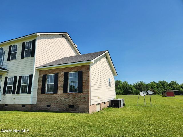5702 Whichard Road, Stokes, NC 27884