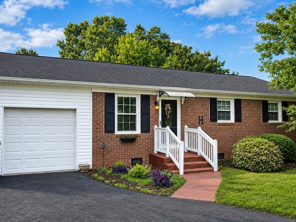 999 Canaan Road Road, Roebuck, SC 29376