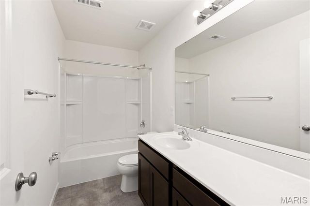 557 Evening Primrose Drive, Wentzville, MO 63385