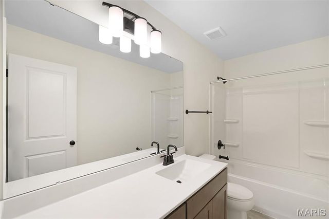 557 Evening Primrose Drive, Wentzville, MO 63385