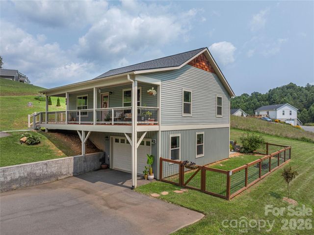 38 Sunrise Drive, Mars Hill, NC 28754