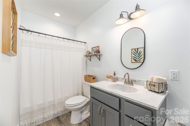38 Sunrise Drive, Mars Hill, NC 28754