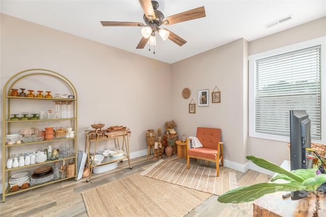 38 Sunrise Drive, Mars Hill, NC 28754