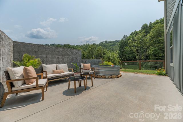 38 Sunrise Drive, Mars Hill, NC 28754