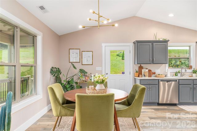 38 Sunrise Drive, Mars Hill, NC 28754