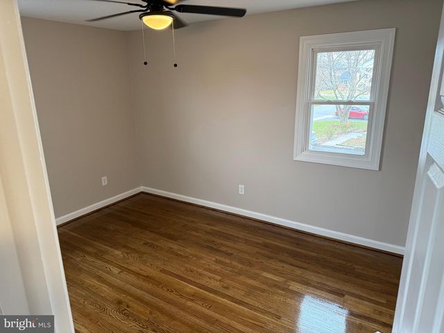 13 CENTER CIR, Wilmington, DE 19808