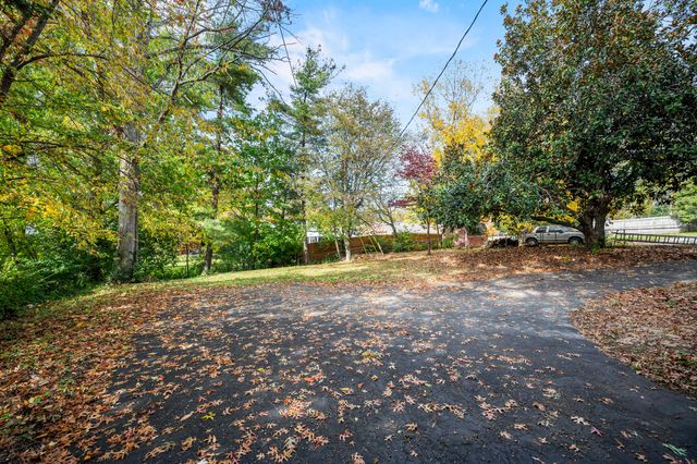 340 Hightower Road, Lexington, KY 40517