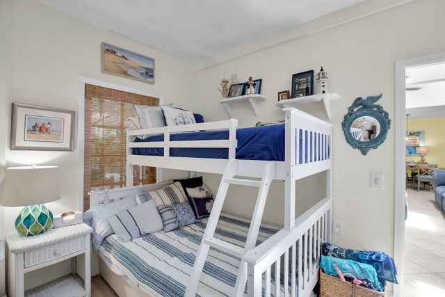 1209 Truman Ave Apt 5, Key West, FL 33040