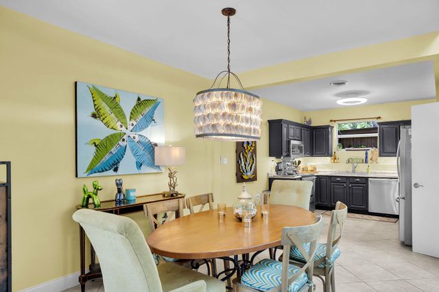 1209 Truman Ave Apt 5, Key West, FL 33040