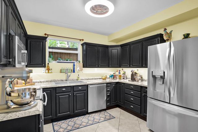 1209 Truman Ave Apt 5, Key West, FL 33040