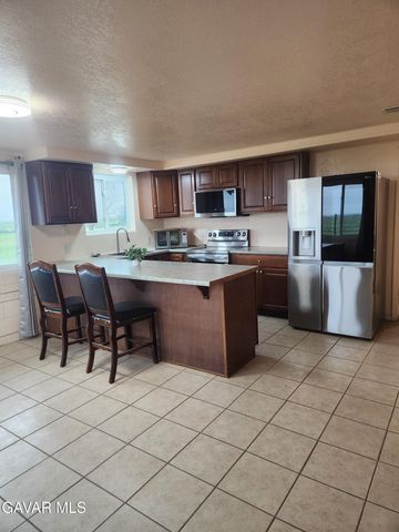 49630 105th Street, Lancaster, CA 93536