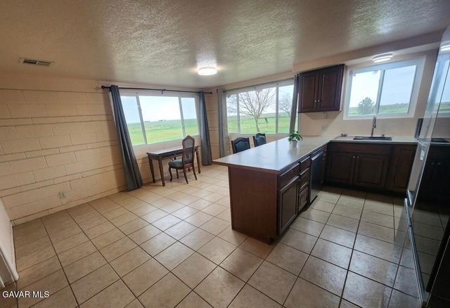 49630 105th Street, Lancaster, CA 93536