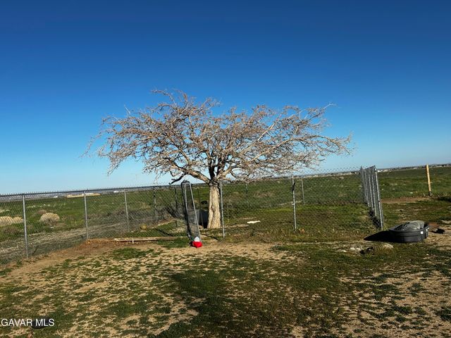 49630 105th Street, Lancaster, CA 93536