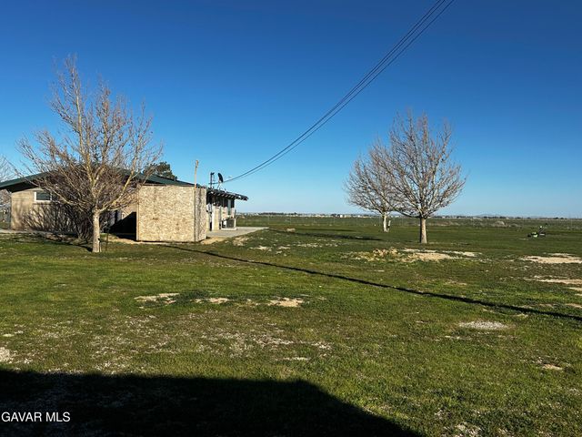 49630 105th Street, Lancaster, CA 93536