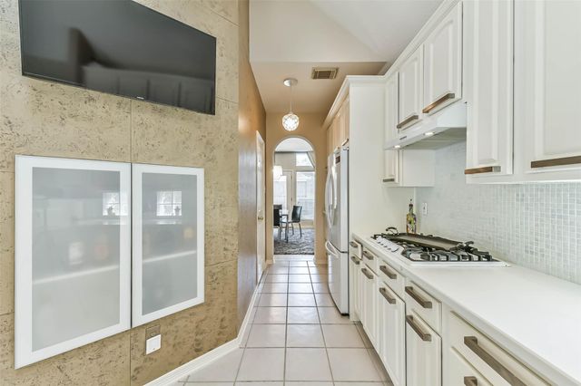 102 Del Mar Street, Kemah, TX 77565