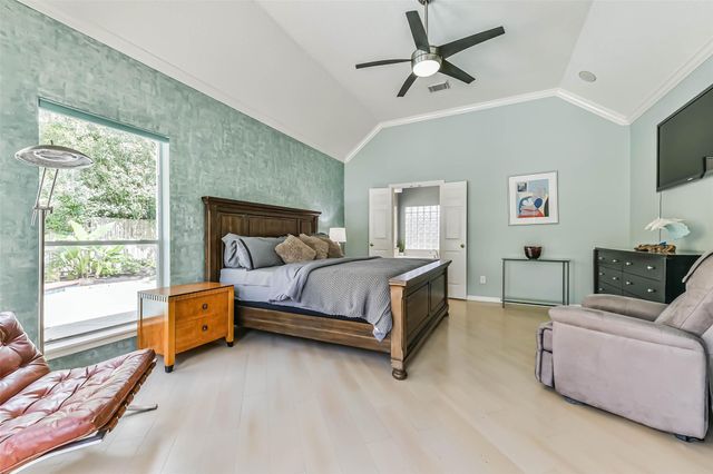 102 Del Mar Street, Kemah, TX 77565