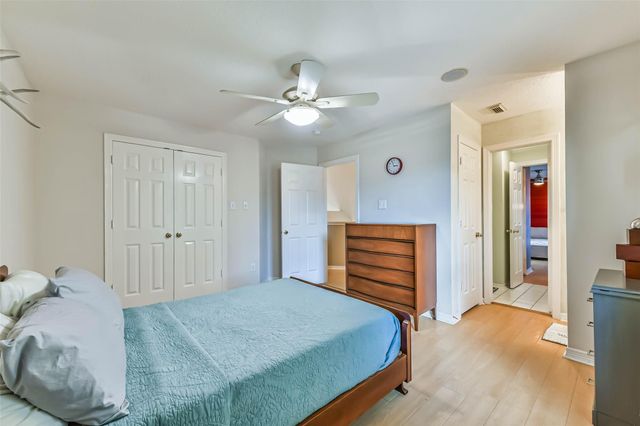 102 Del Mar Street, Kemah, TX 77565