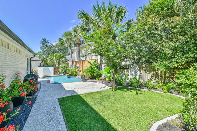 102 Del Mar Street, Kemah, TX 77565