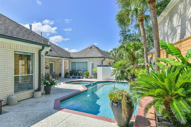 102 Del Mar Street, Kemah, TX 77565